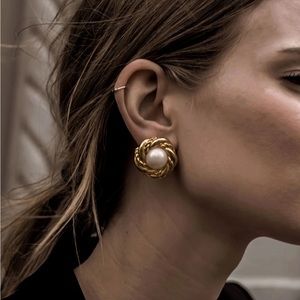 Vintage 80s Gold Rope Earrings